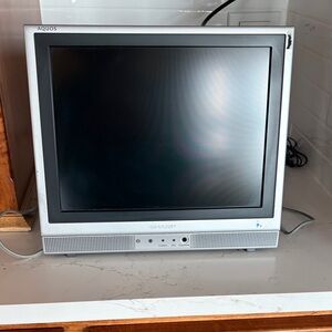 Sharp Aquos Silver TV